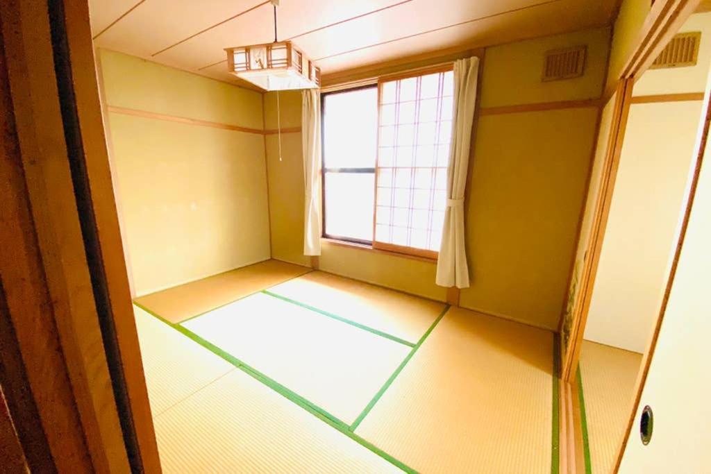 Вілла Manyi'S Onsen House 天然温泉マンイの湯 Shiraoi Екстер'єр фото